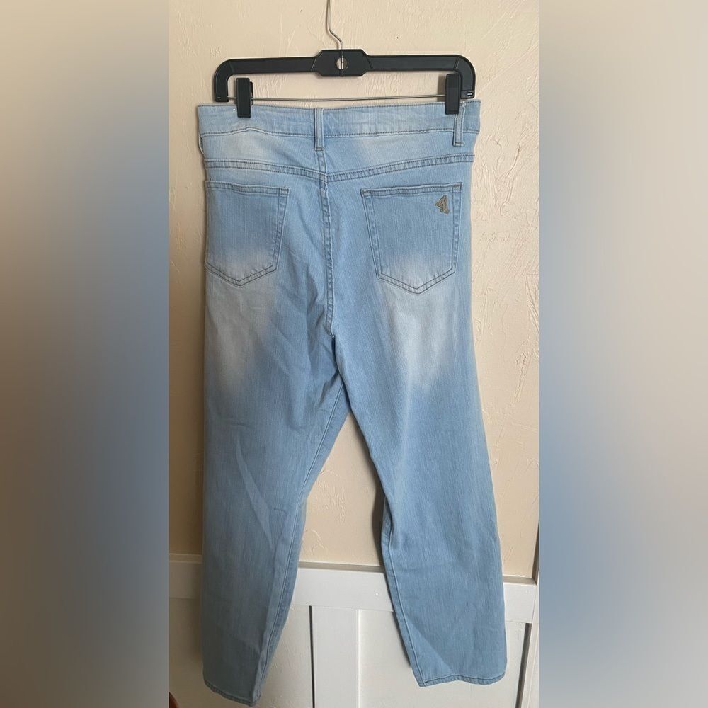 Women’s Plus VIP Designer Brand Jeggings - Picture 6 of 6